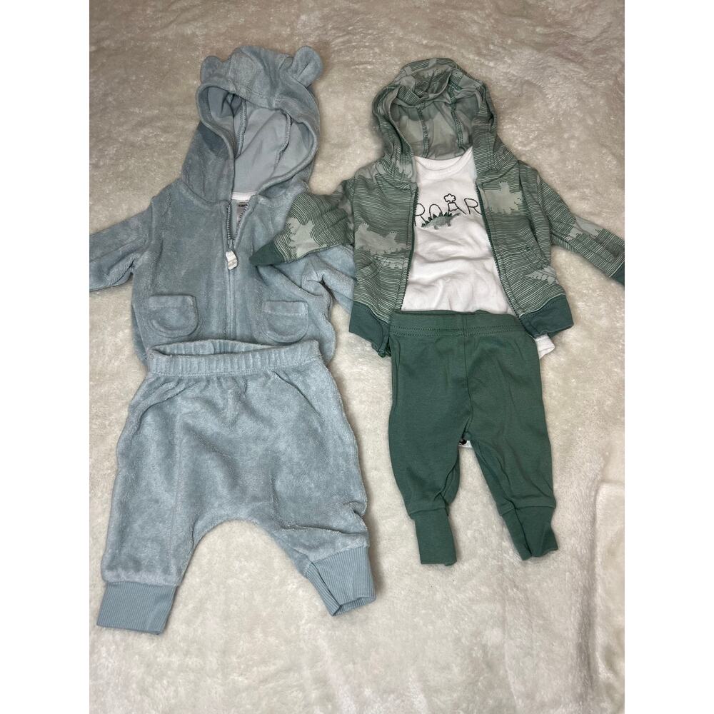 Newborn baby boy sweatsuits. Green and Blue. Bear and Dino